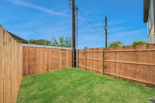 $2,450 | 3808 Hiford Drive, Unit B, Houston, TX 77047