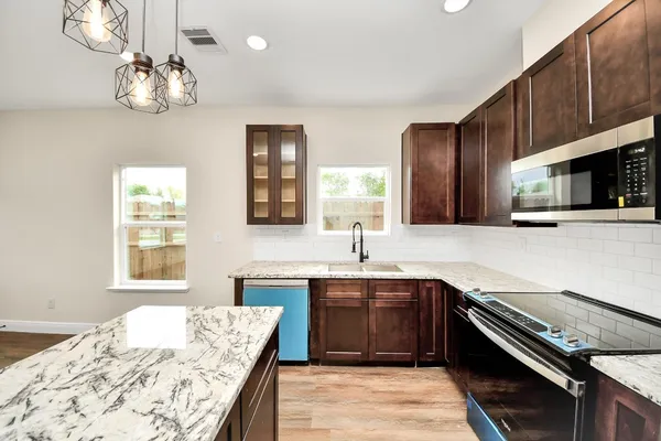 $2,450 | 3808 Hiford Drive, Unit B, Houston, TX 77047