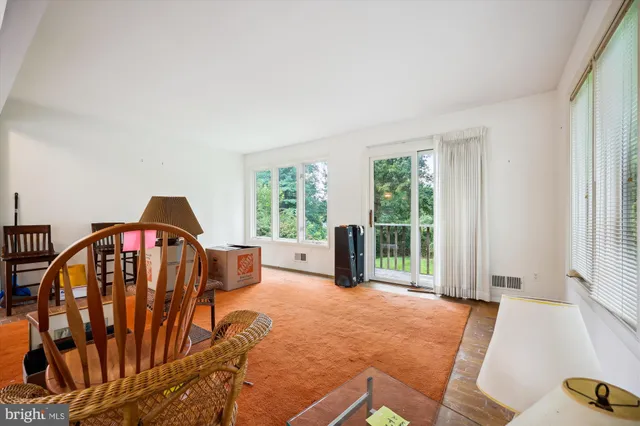 $575,000 | 10205 Capitol View Avenue, Silver Spring, MD 20910