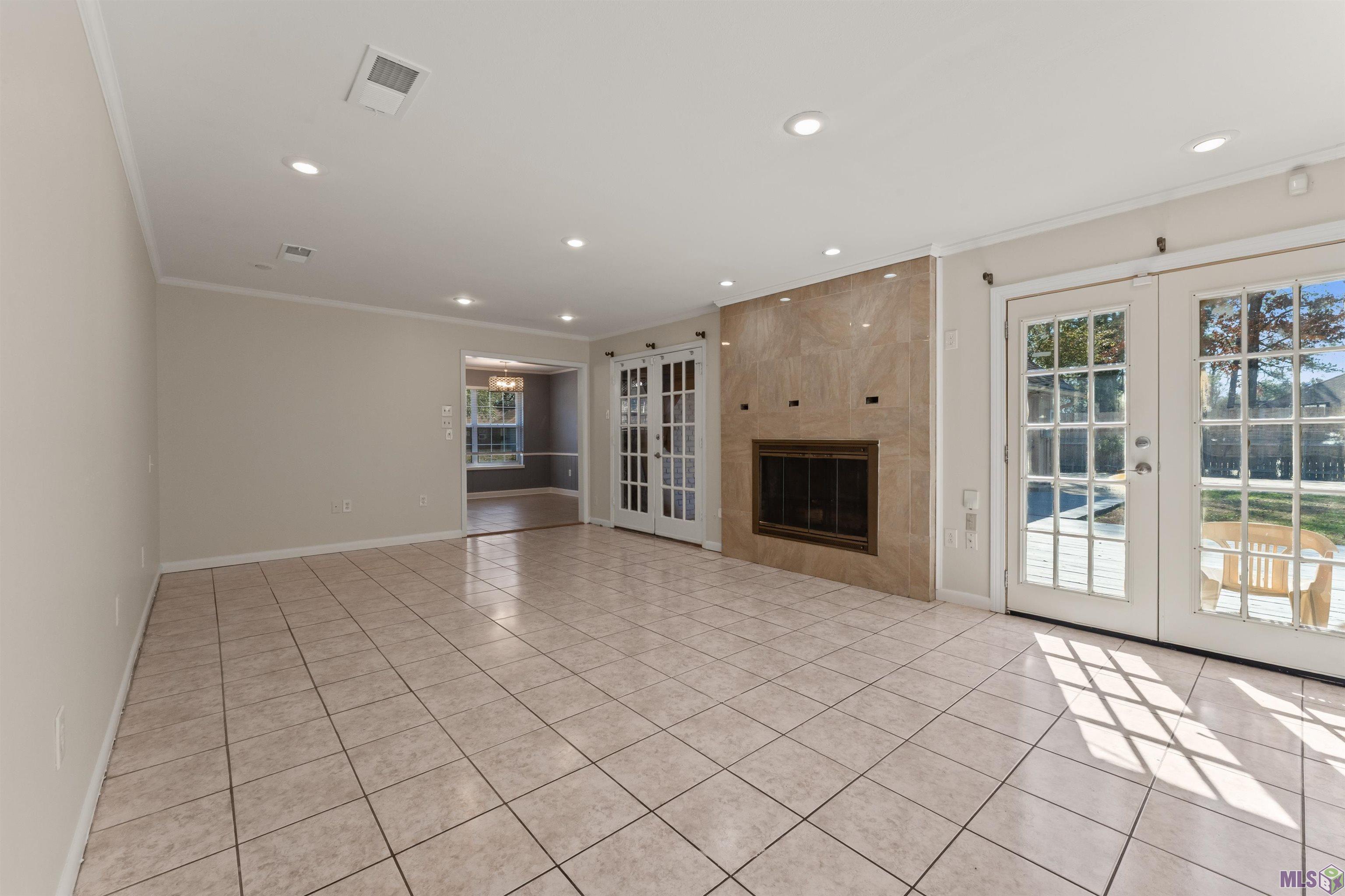 12384 Goodwood Boulevard Baton Rouge, LA 70815 - Photo 6 of 29