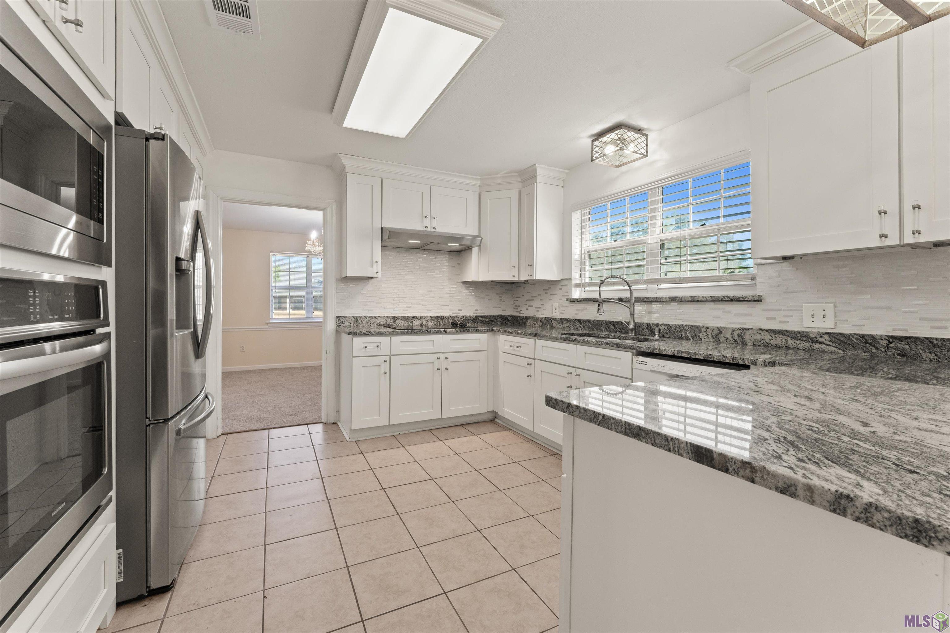 12384 Goodwood Boulevard Baton Rouge, LA 70815 - Photo 10 of 29