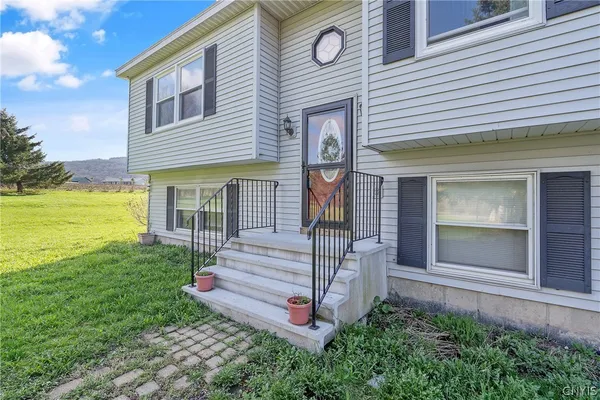 $329,900 | 1085 Shackham Road, Fabius, NY 13063