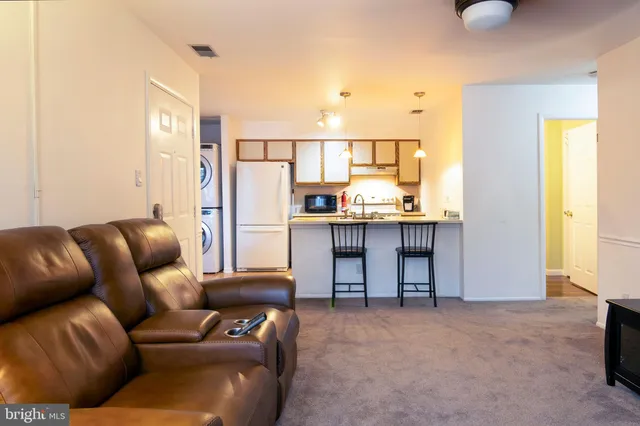 $225,000 | 451 Durham Court, West Deptford, NJ 08051