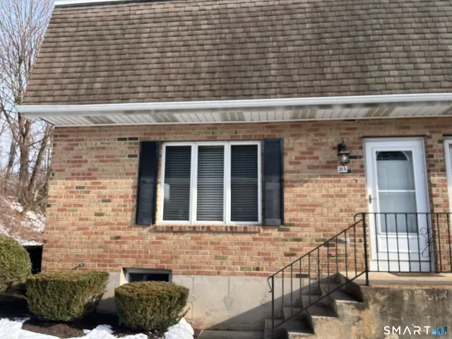 $217,500 | 1385 Highland Avenue, Unit 20A, Waterbury, CT 06708