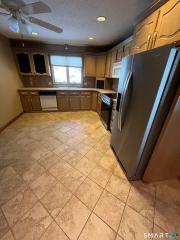 $217,500 | 1385 Highland Avenue, Unit 20A, Waterbury, CT 06708