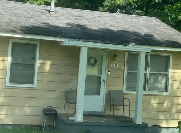 a backyard of a house