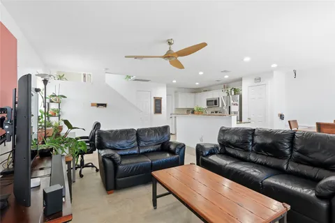 $289,900 | 151 Anise Tree Place, The Woodlands, TX 77382