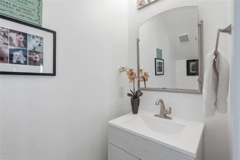 $289,900 | 151 Anise Tree Place, The Woodlands, TX 77382