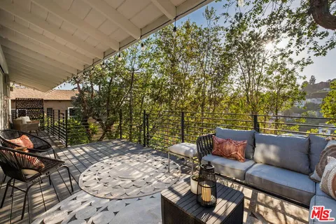 $1,385,000 | 2855 Effie Street, Los Angeles, CA 90026