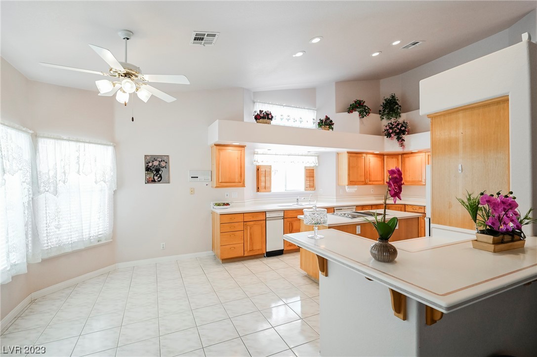 5685 North Dapple Gray Road Las Vegas, NV 89149 - Photo 17 of 83