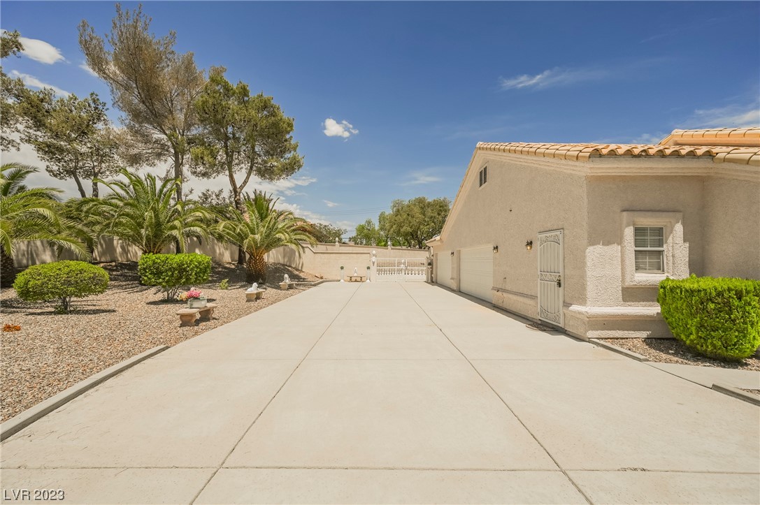 5685 North Dapple Gray Road Las Vegas, NV 89149 - Photo 67 of 83