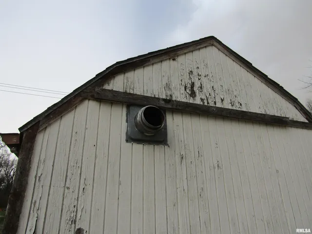 $15,000 | 204 Chestnut Street, Forest City, IL 61532