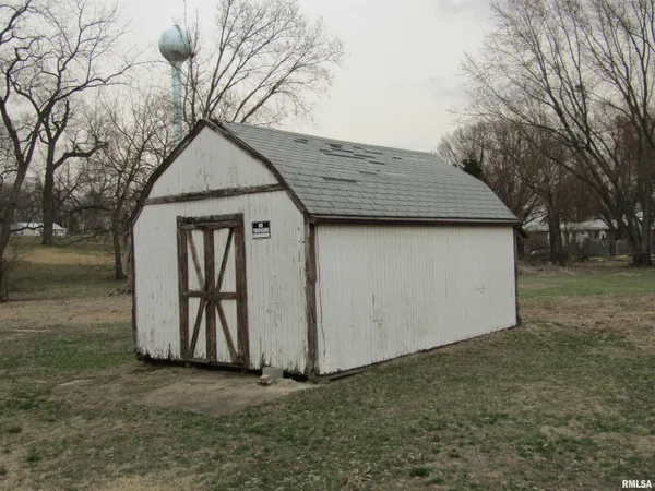 $15,000 | 204 Chestnut Street, Forest City, IL 61532