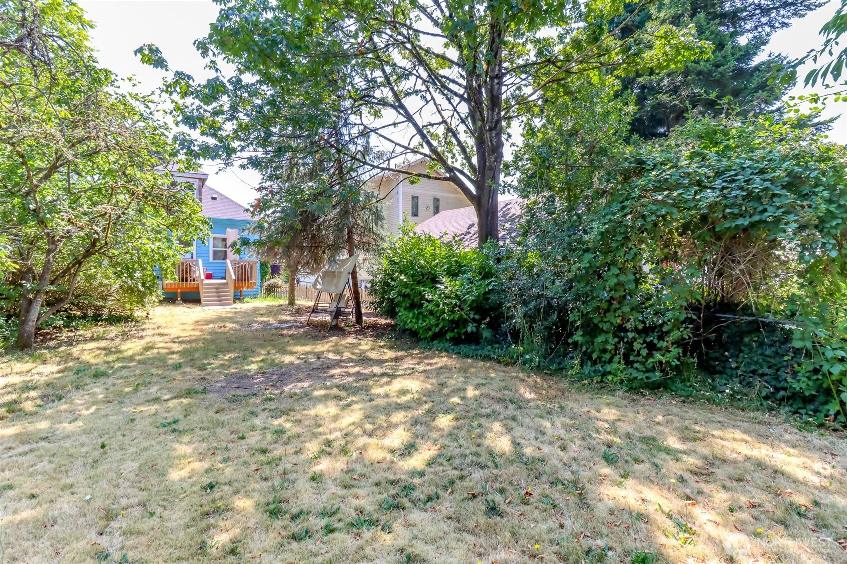 285 Earlington Avenue Southwest Renton, WA 98057 - Photo 35 of 40