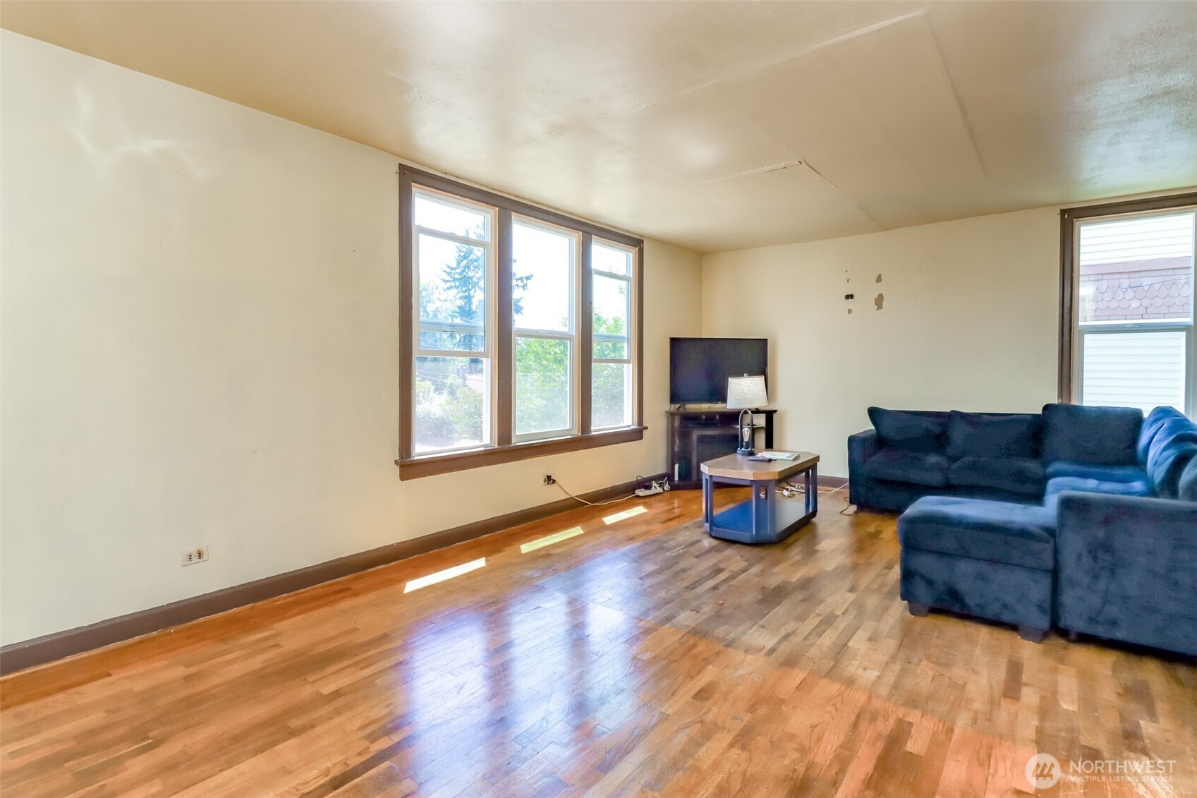 285 Earlington Avenue Southwest Renton, WA 98057 - Photo 4 of 40