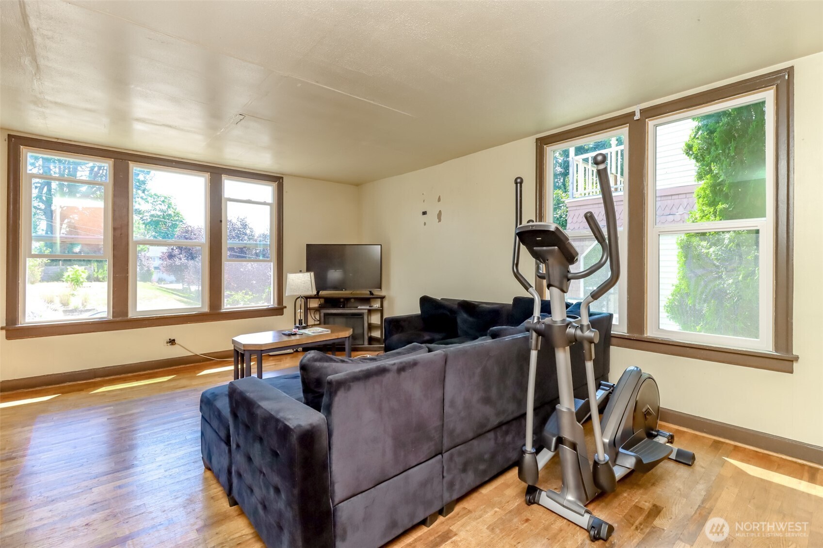285 Earlington Avenue Southwest Renton, WA 98057 - Photo 7 of 40