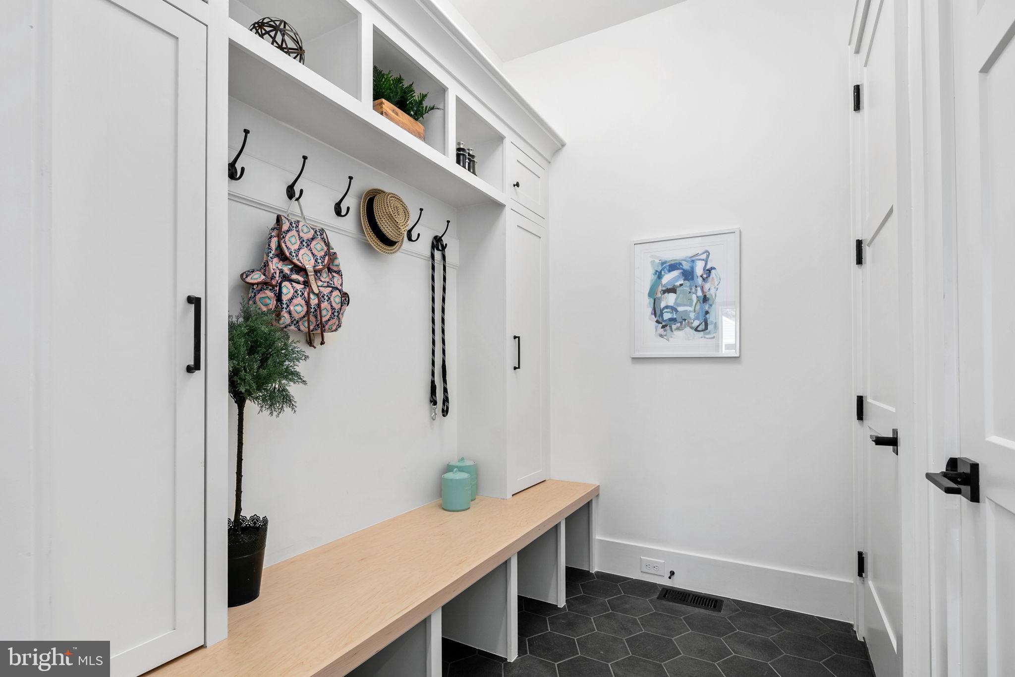 7210 Thrasher Road McLean, VA 22101 - Photo 13 of 27