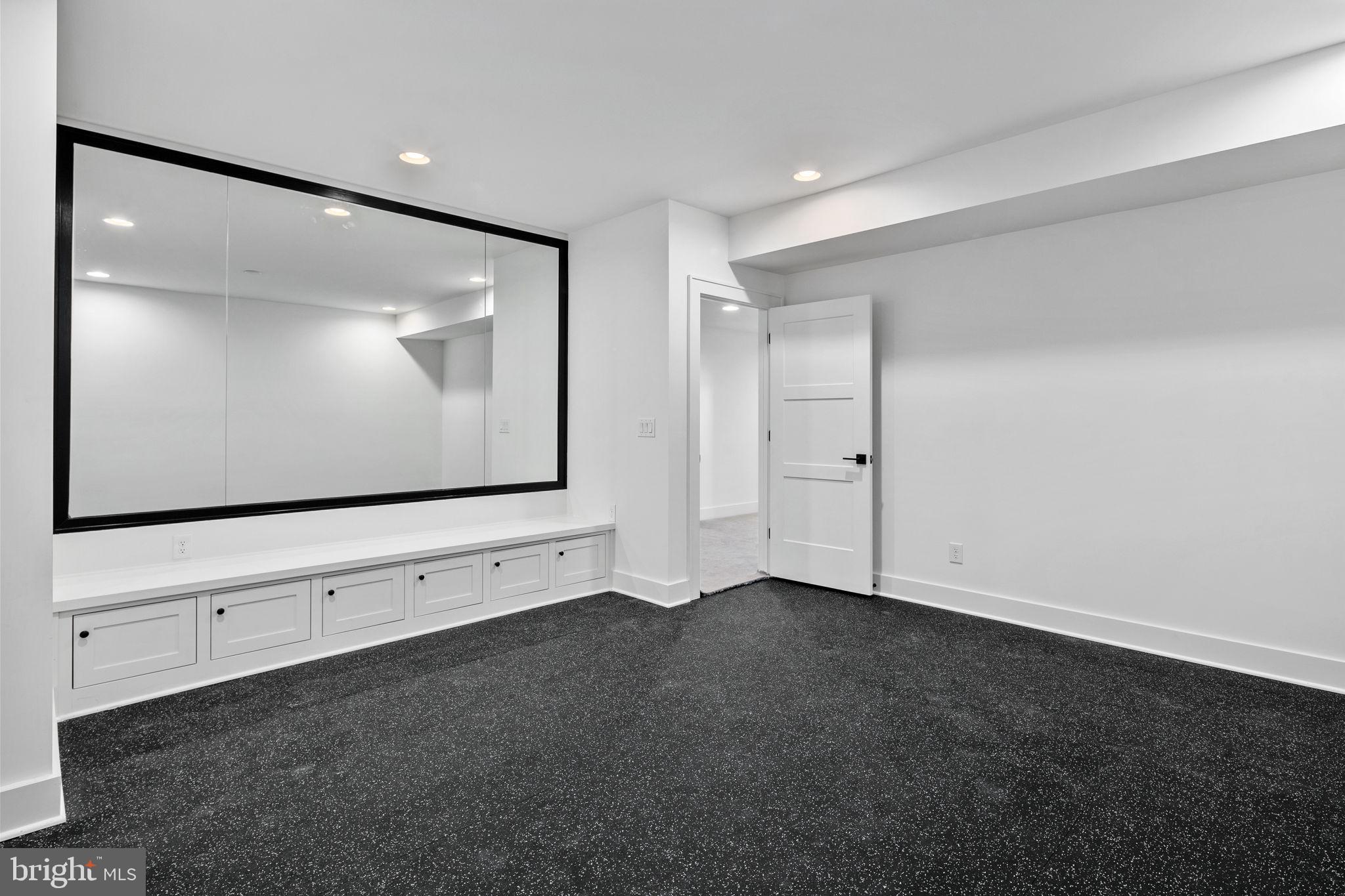 7210 Thrasher Road McLean, VA 22101 - Photo 23 of 27