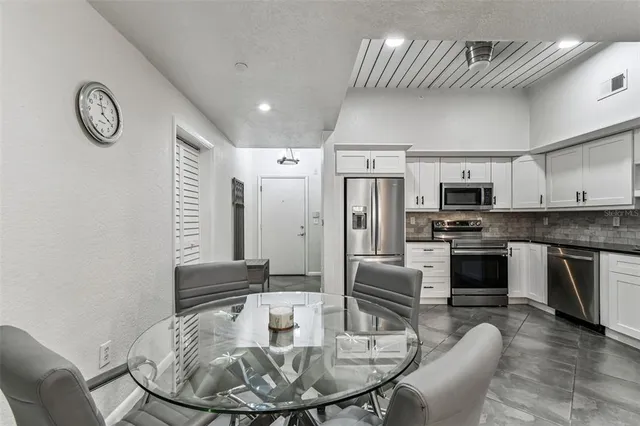 $3,500 | 2421 West Horatio Street, Unit 818, Tampa, FL 33609