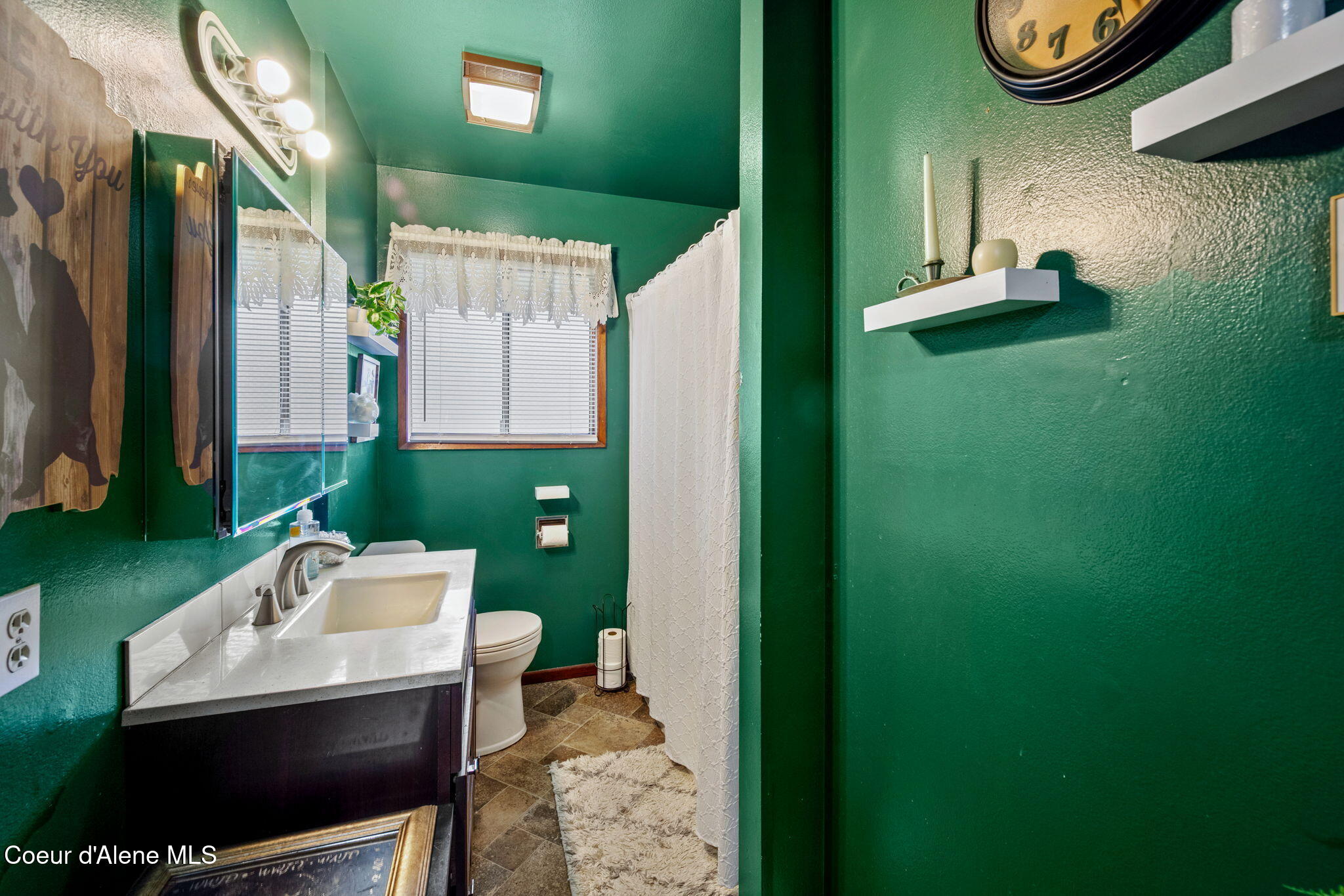 14429 Arbor Street Rathdrum, ID 83858 - Photo 15 of 30 Upstairs Bathroom