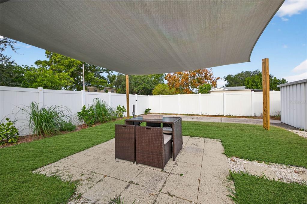 6501 Livingston Avenue North St. Petersburg, FL 33702 - Photo 22 of 31 a view of a garden with plants