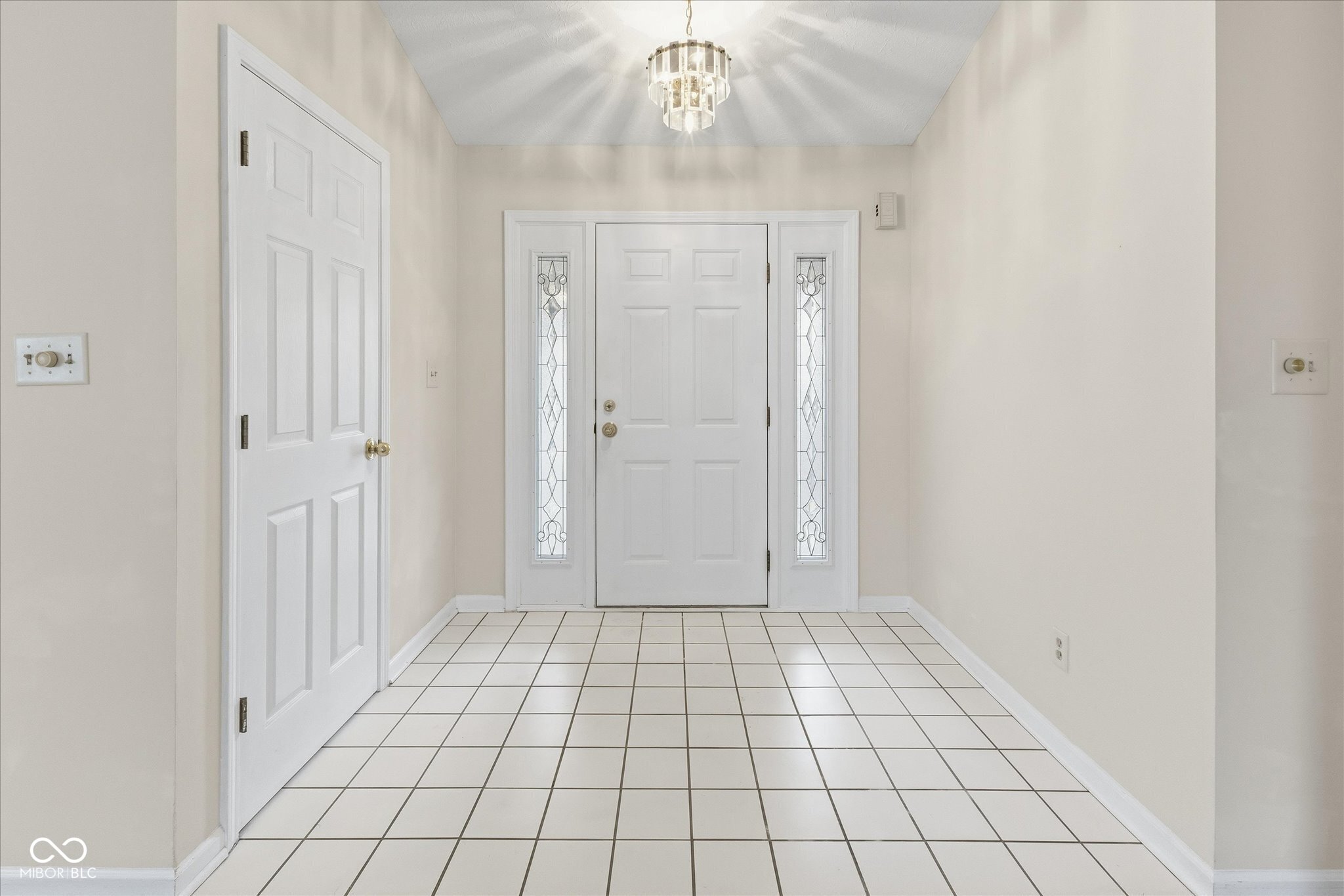 11288 Ashley Place Fishers, IN 46038 - Photo 3 of 22