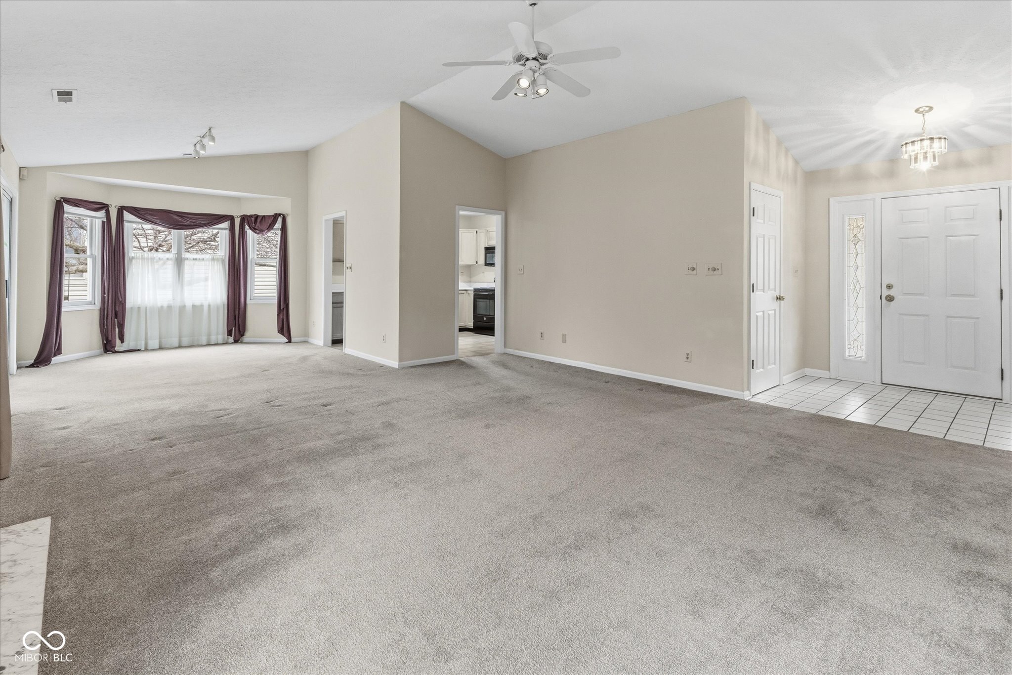 11288 Ashley Place Fishers, IN 46038 - Photo 5 of 22