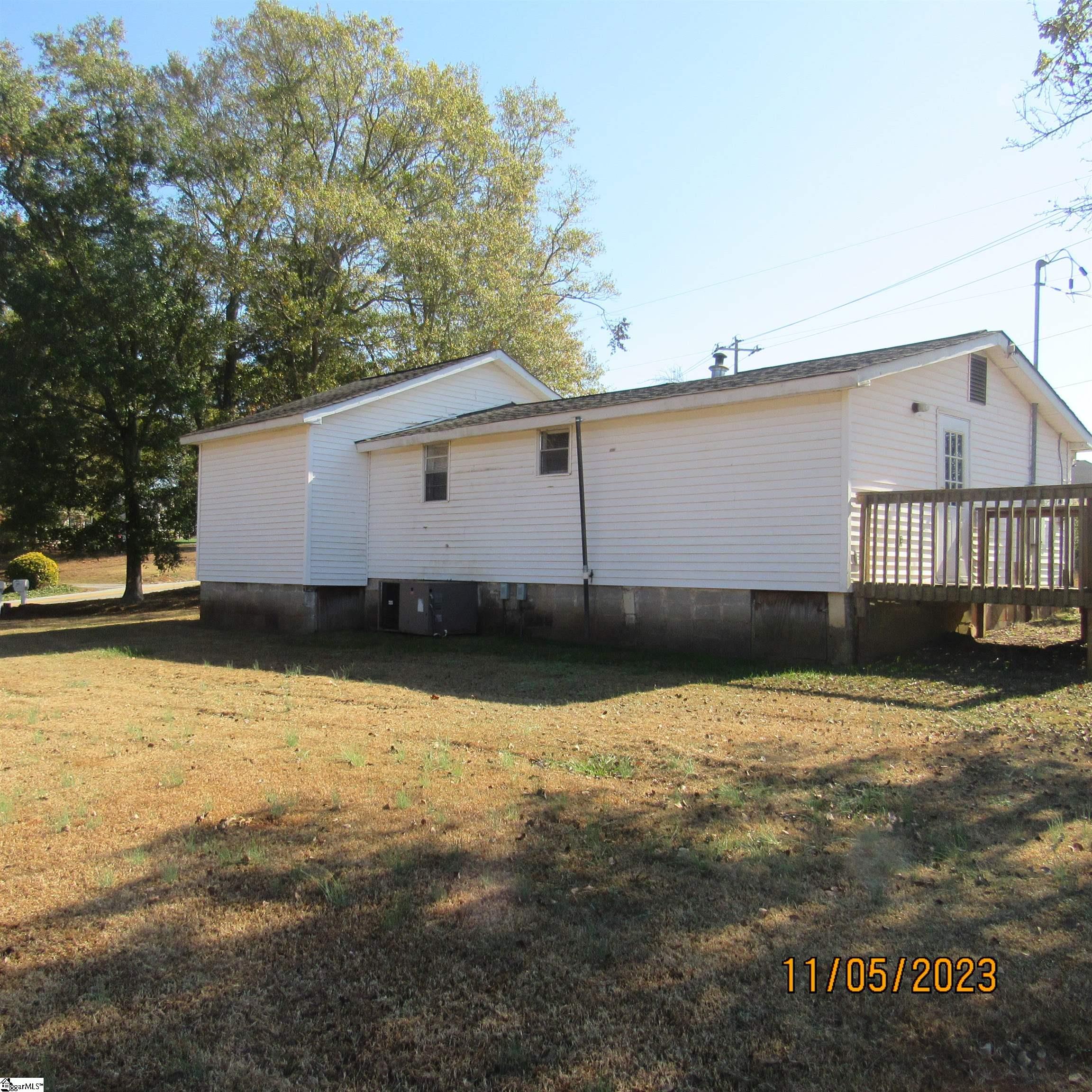 328 Double Bridge Road Boiling Springs, SC 29316 - Photo 5 of 18 Gallery Image 5