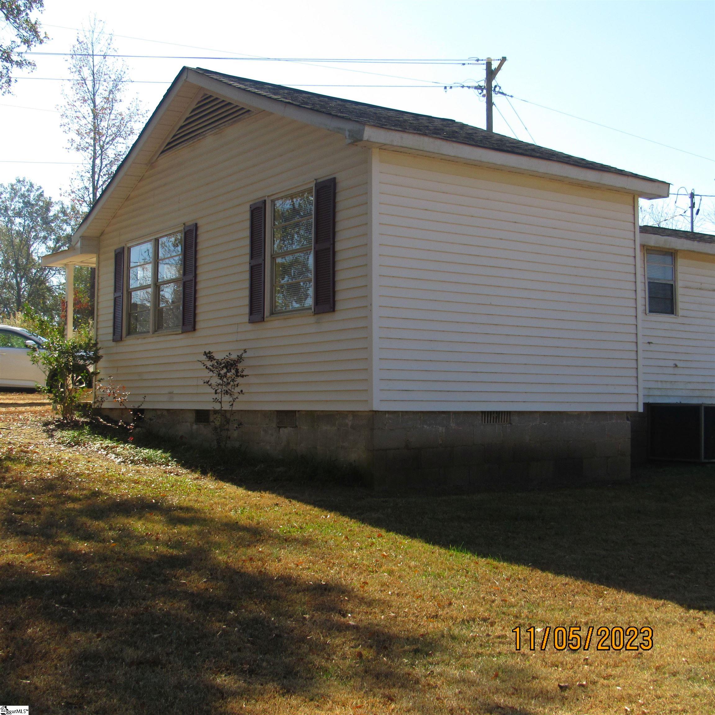 328 Double Bridge Road Boiling Springs, SC 29316 - Photo 6 of 18 Gallery Image 6