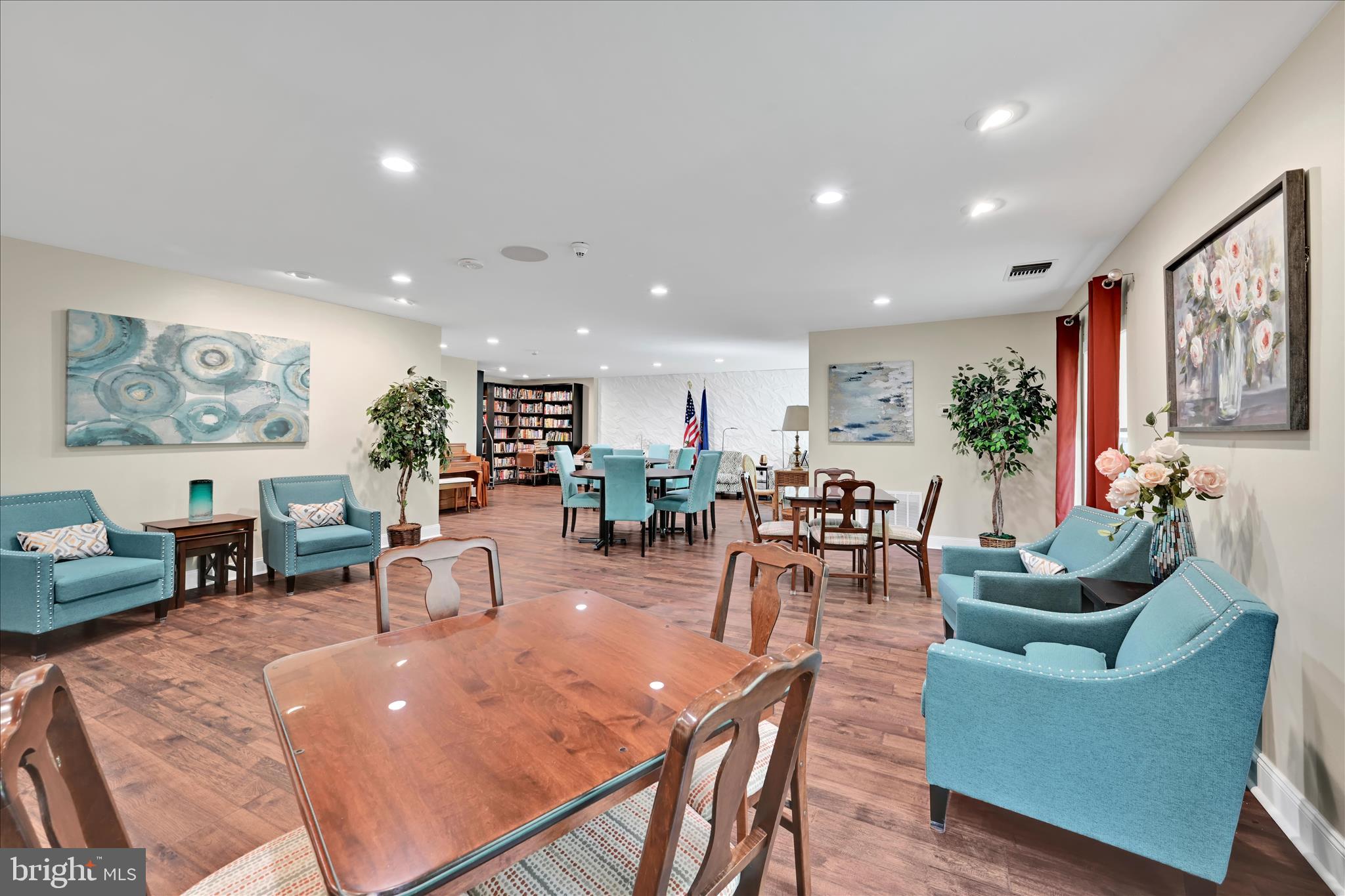 1375 Pershing Boulevard, Unit 608 Reading, PA 19607 - Photo 6 of 29 Lobby