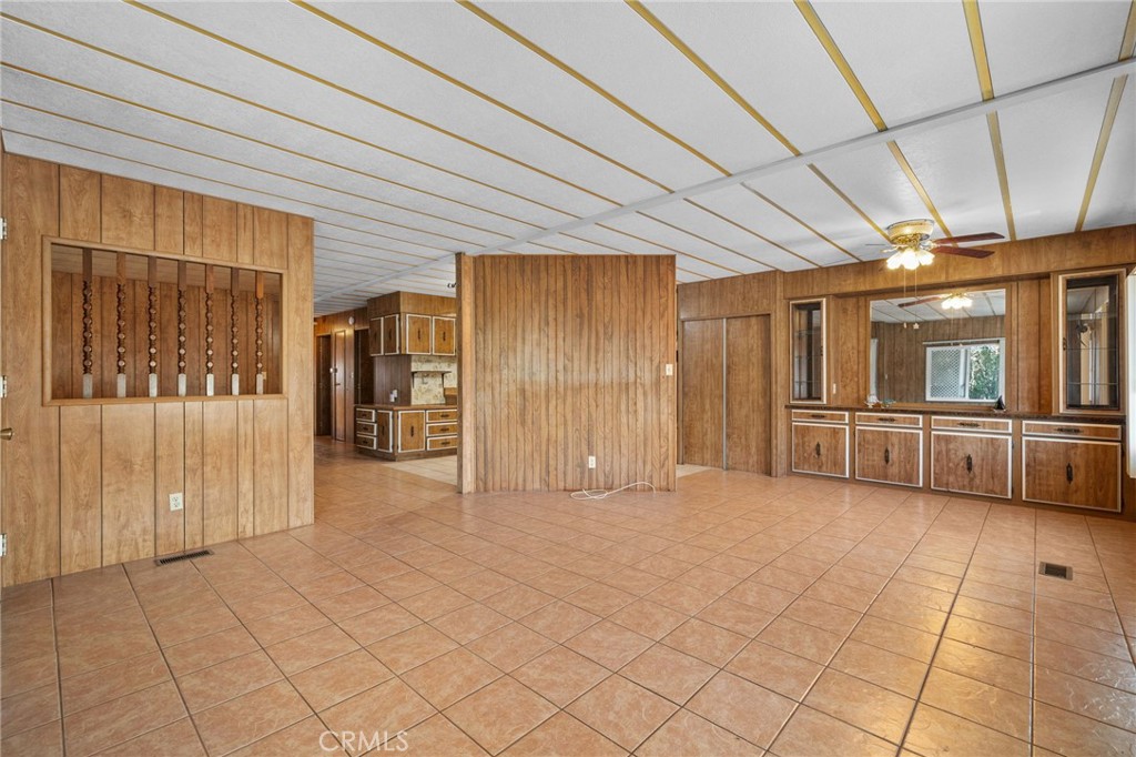 2744 West Rialto Avenue, Unit 22 Rialto, CA 92376 - Photo 4 of 24