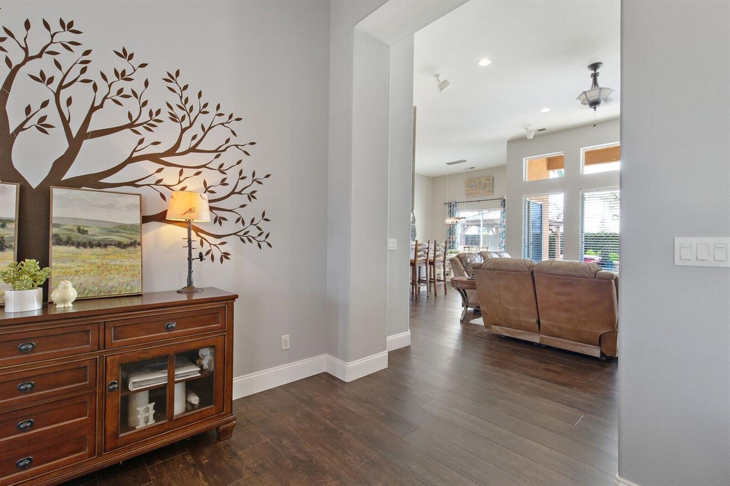 2291 East Cherry Lane Reedley, CA 93654 - Photo 11 of 43 Gallery Image 11