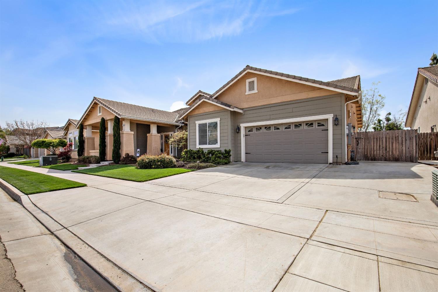 2291 East Cherry Lane Reedley, CA 93654 - Photo 3 of 43 Gallery Image 3