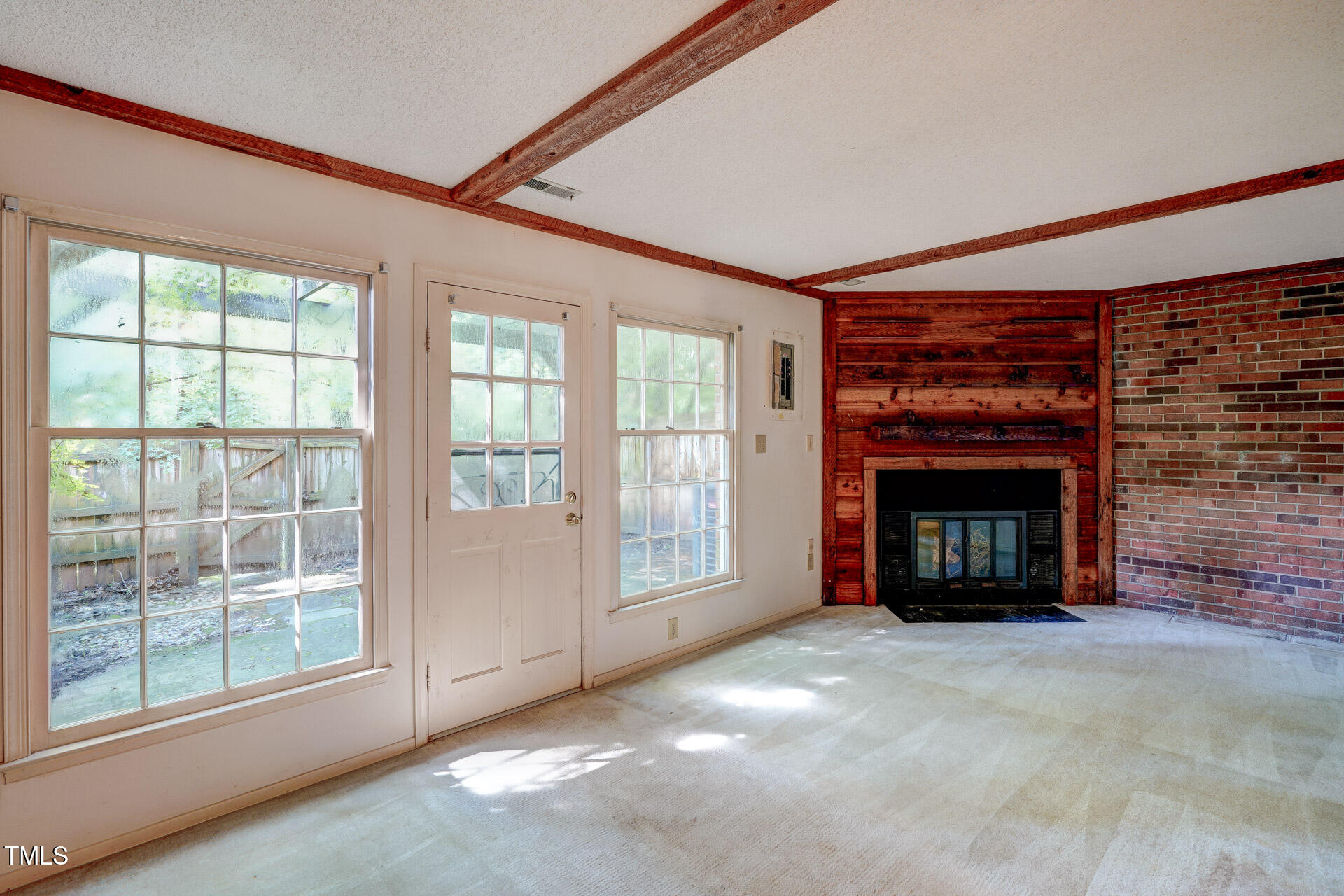 3158 Morningside Drive Raleigh, NC 27607 - Photo 15 of 25 Morningside0015