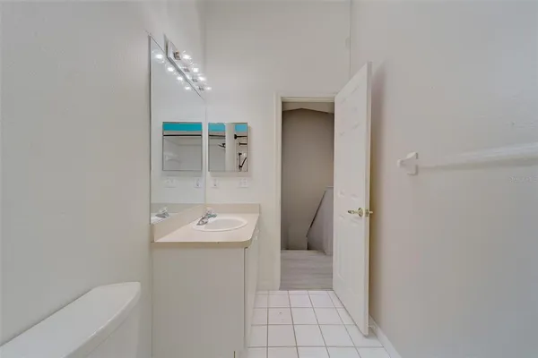 $2,500 | 9241 Jake's Path, Largo, FL 33771