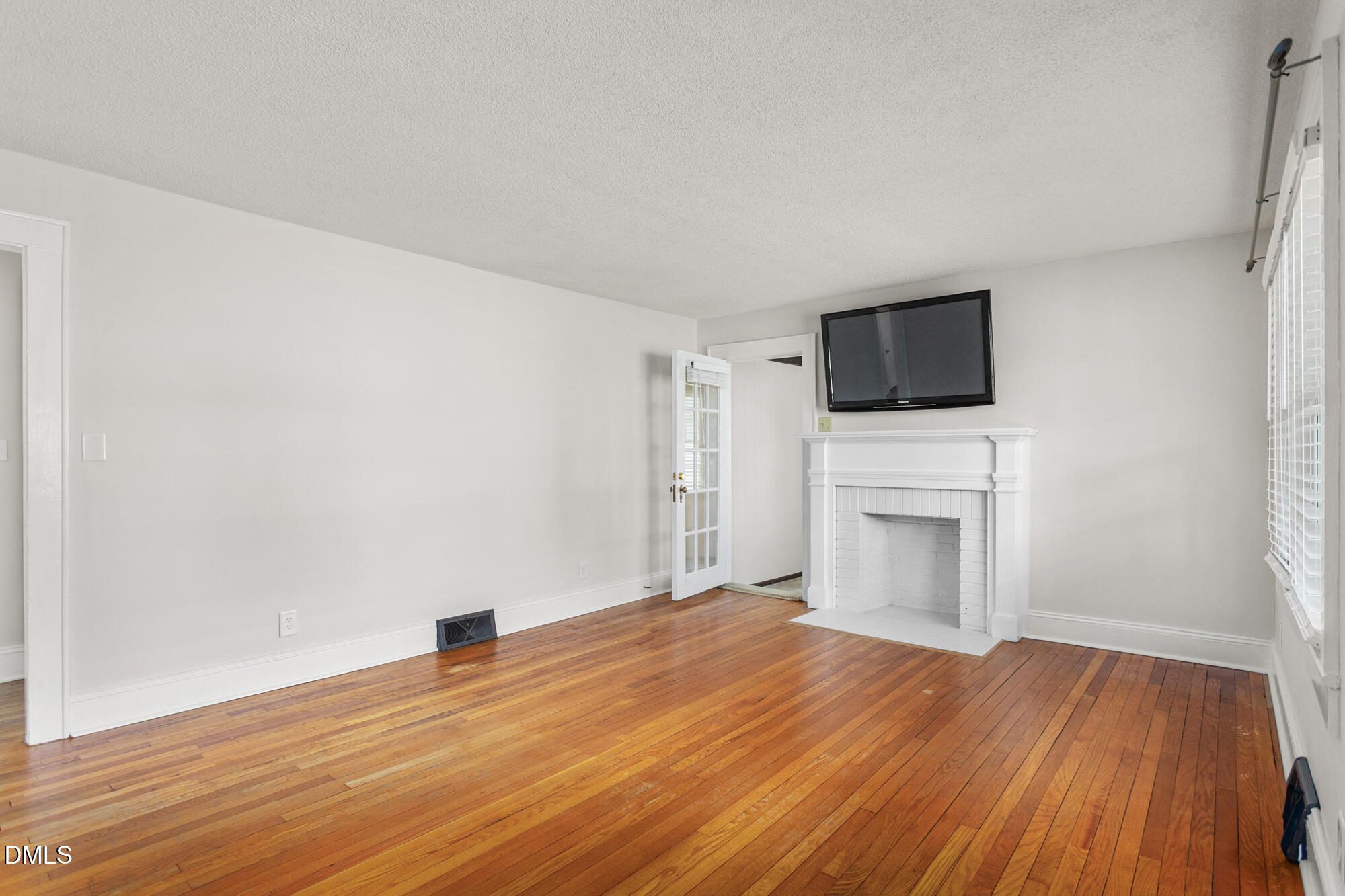 3219 Alamance Road Burlington, NC 27215 - Photo 10 of 47 3219 Alamance Road-7