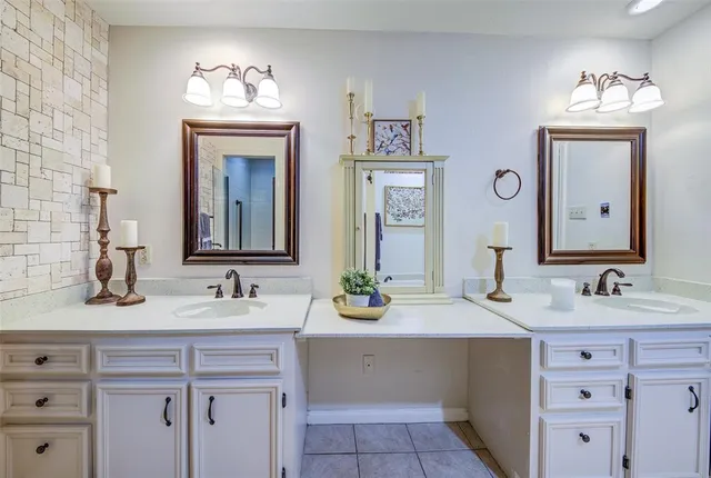 $425,000 | 3602 Soft Wind Court, Grapevine, TX 76051