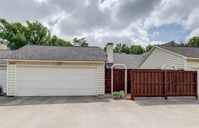 $425,000 | 3602 Soft Wind Court, Grapevine, TX 76051