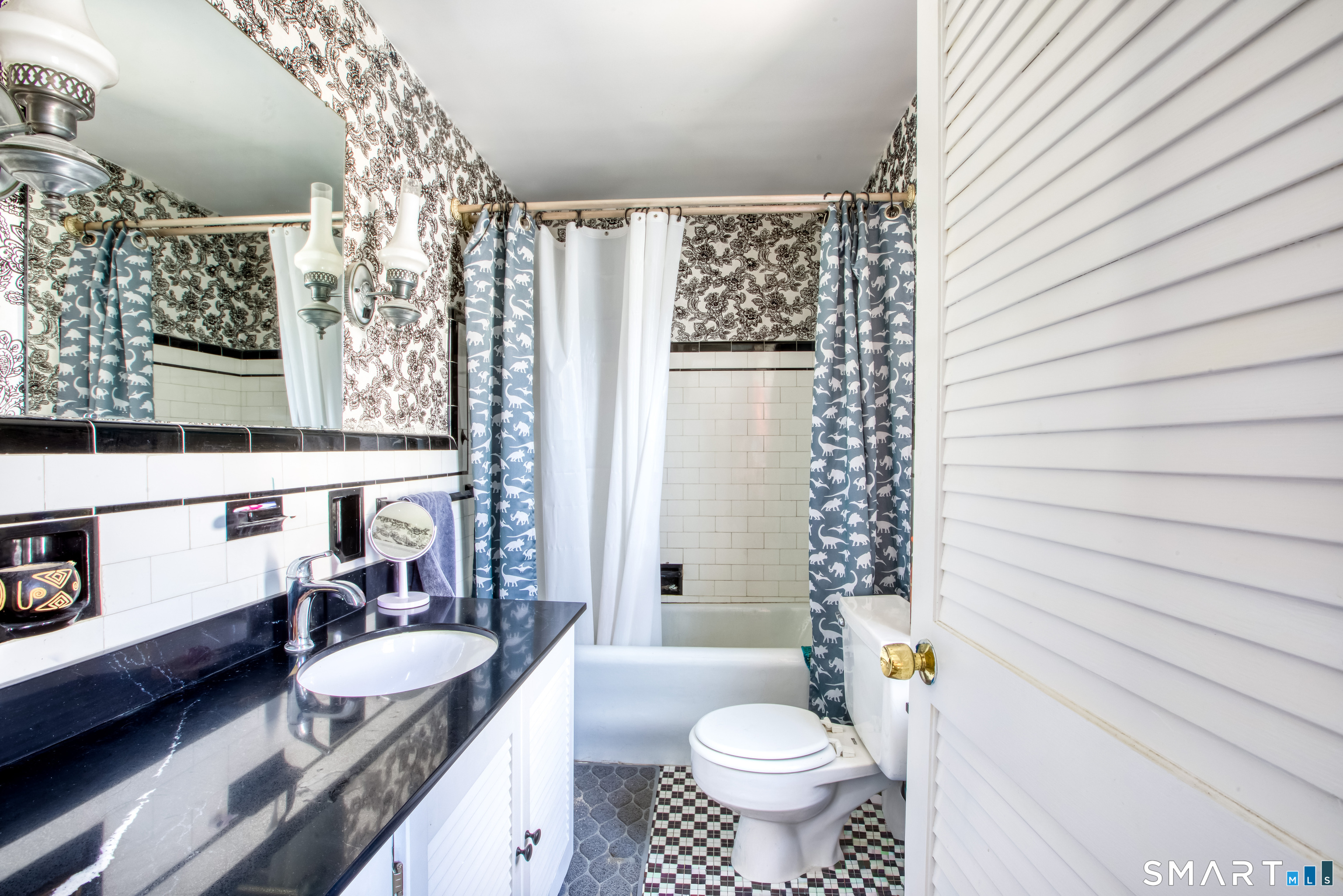 42 Thompson Street Hamden, CT 06518 - Photo 22 of 32
