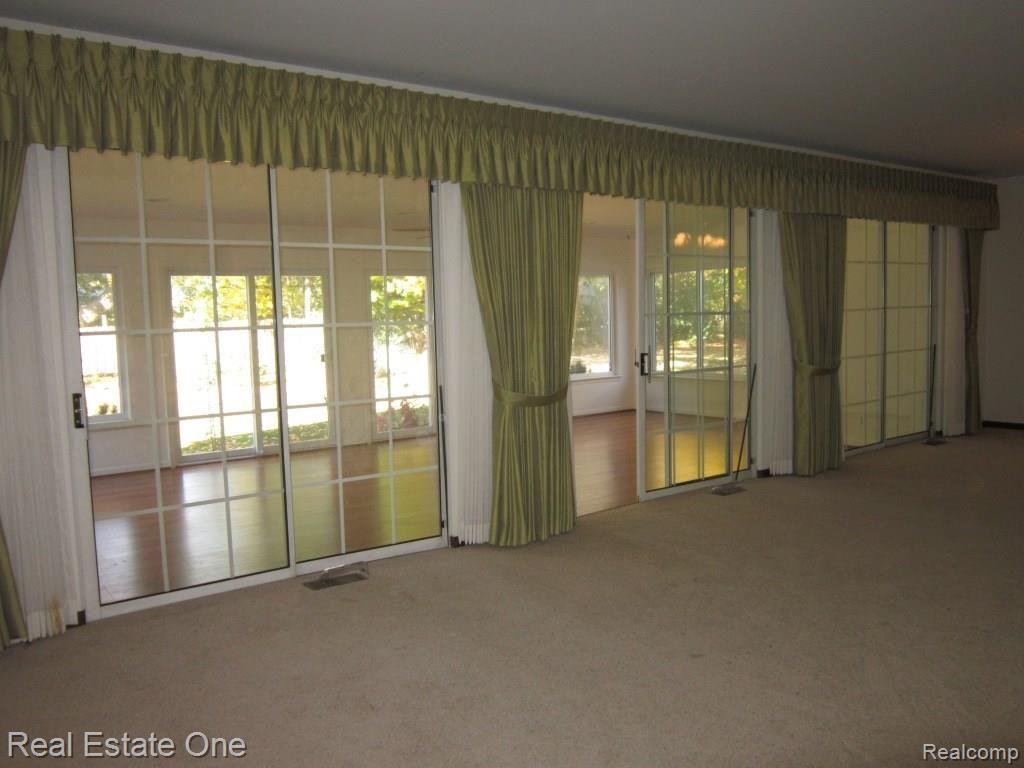 36200 Fredericksburg Road Farmington Hills, MI 48331 - Photo 15 of 35