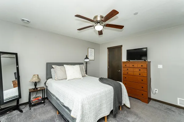 $299,000 | 1215 Sundance Court Northeast, Byron, MN 55920