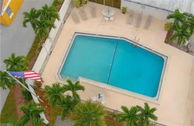 $2,100 | 407 Cape Florida Way, Naples, FL 34104