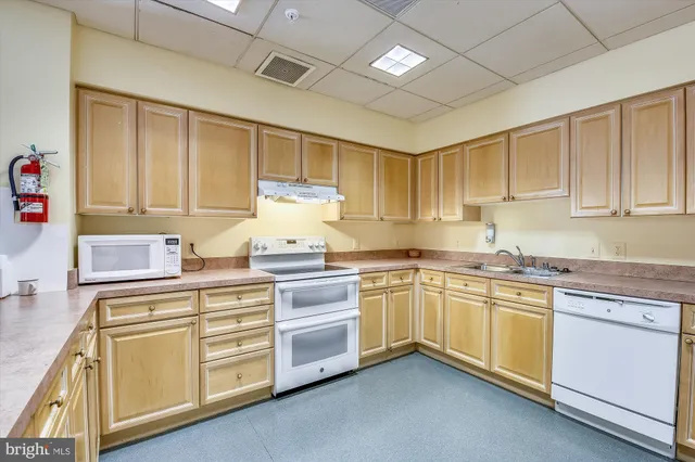 $265,000 | 3005 South Leisure World Boulevard, Unit 802, Silver Spring, MD 20906