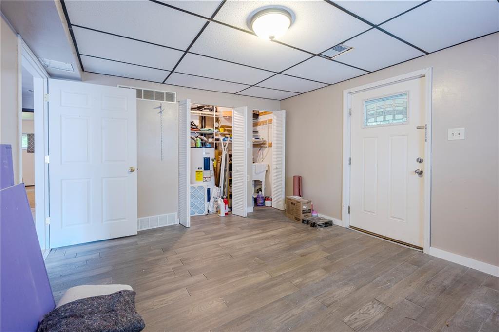 327 Beech Road Pittsburgh, PA 15239 - Photo 32 of 48