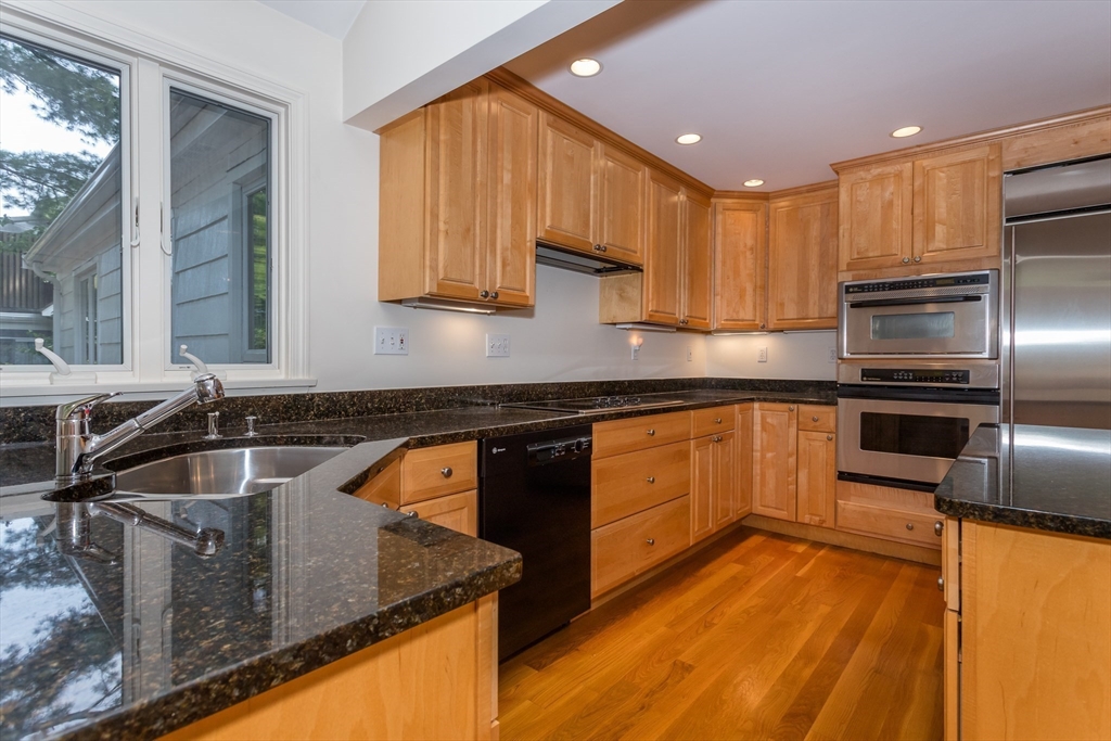 85 Moss Hill Road Boston, MA 02130 - Photo 4 of 27 Gallery Image 4