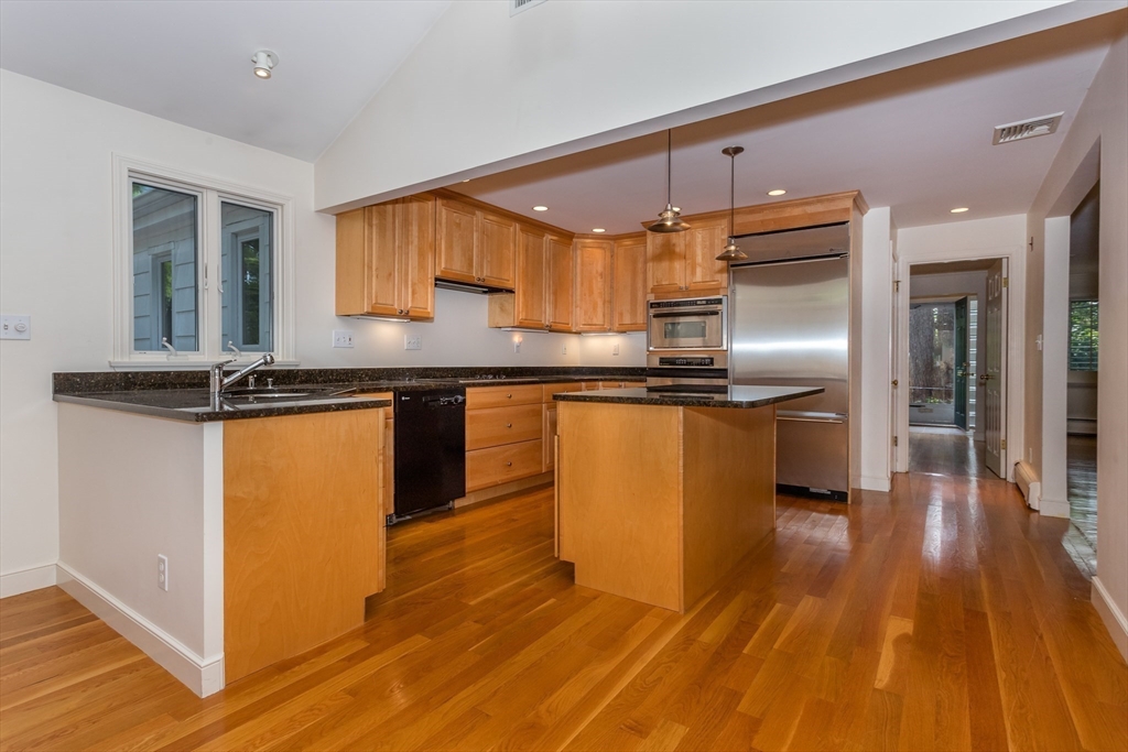 85 Moss Hill Road Boston, MA 02130 - Photo 6 of 27 Gallery Image 6