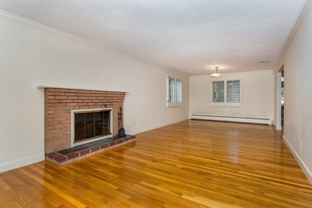 85 Moss Hill Road Boston, MA 02130 - Photo 10 of 27 Gallery Image 10
