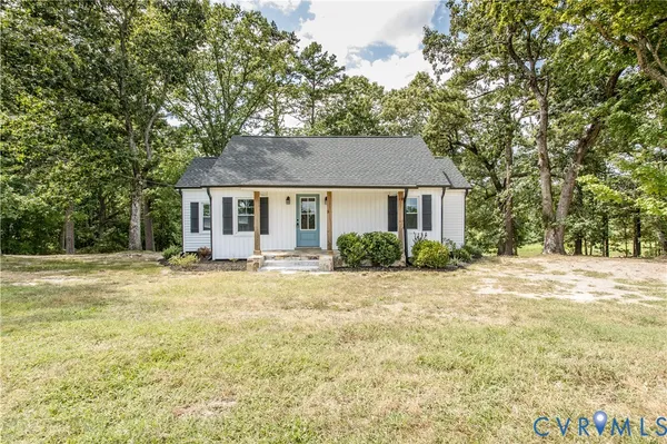 $289,950 | 34689 Christanna Highway, Blackstone, VA 23824