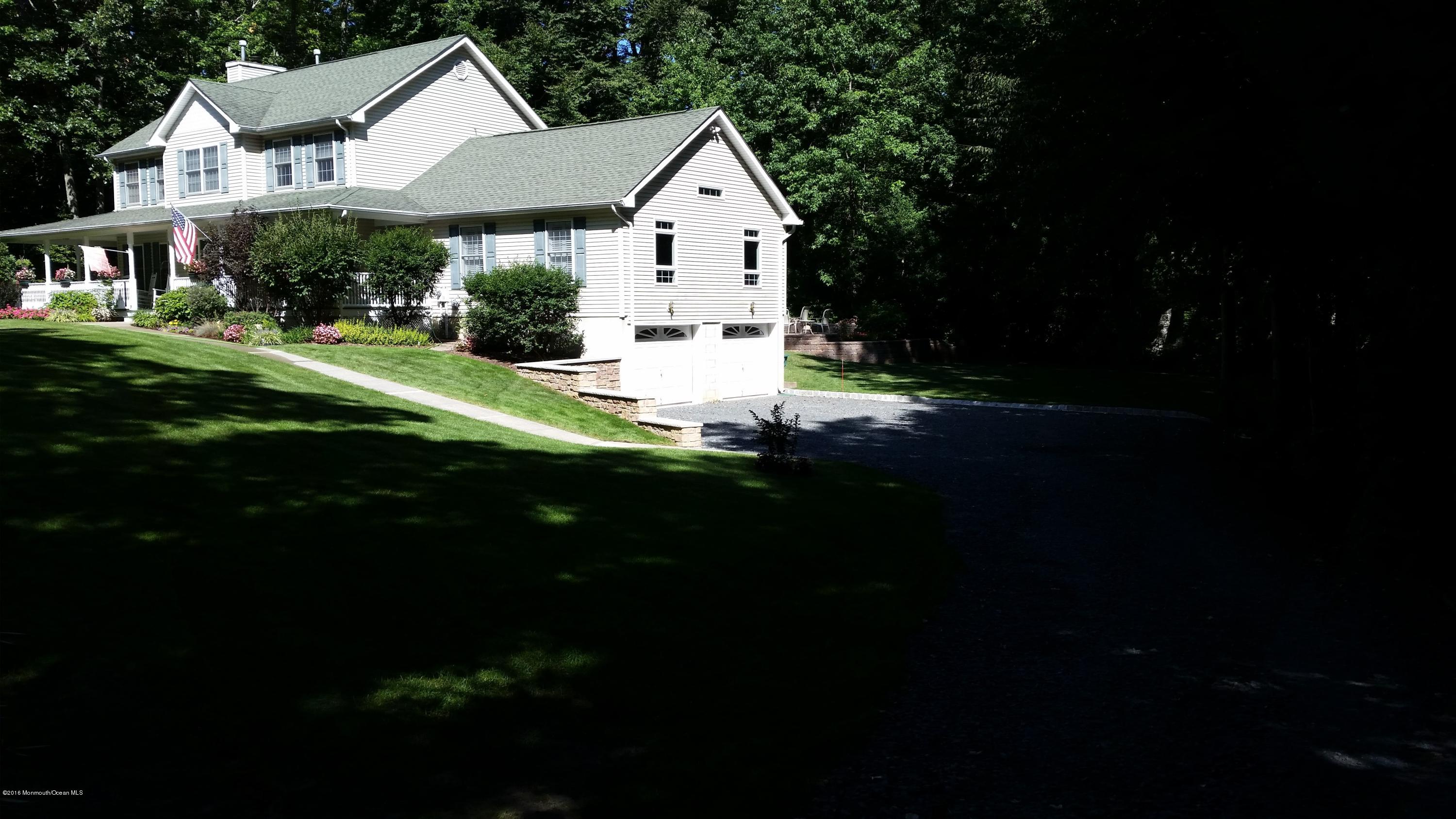88 Sanders Lane Cream Ridge, NJ 08514 - Photo 9 of 36 20150907_105641