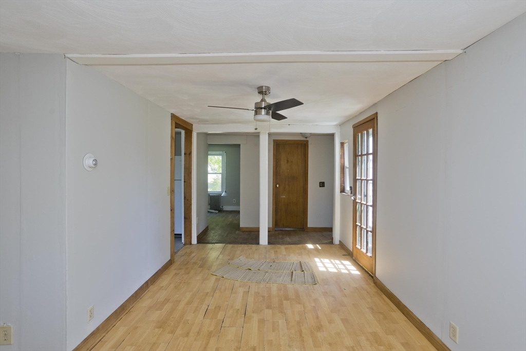 135 Lucerne Road Springfield, MA 01119 - Photo 8 of 40